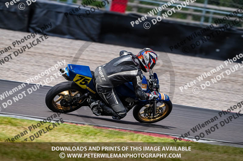 donington no limits trackday;donington park photographs;donington trackday photographs;no limits trackdays;peter wileman photography;trackday digital images;trackday photos